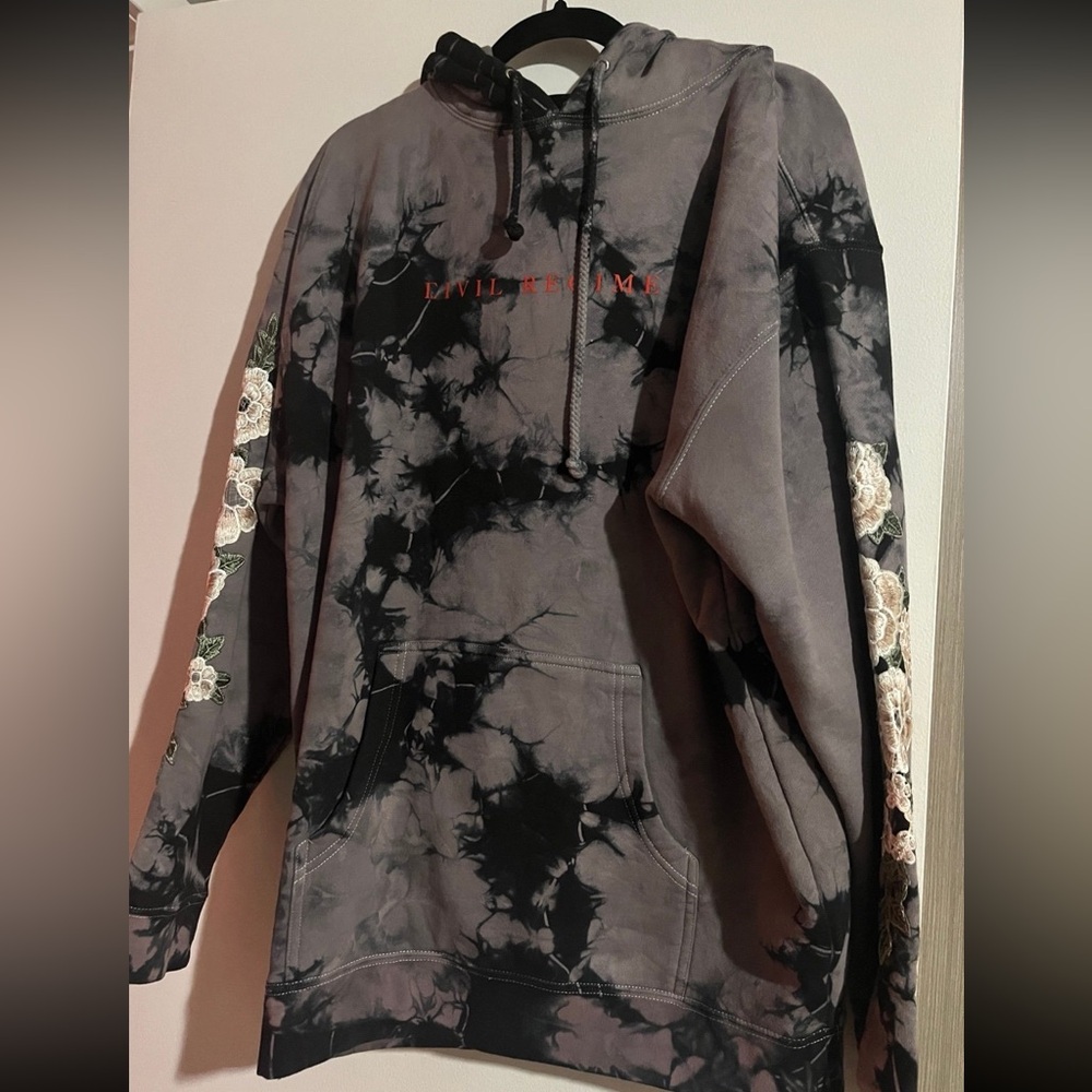 NWOT Civil Regime Hoodie Size Large embroidery